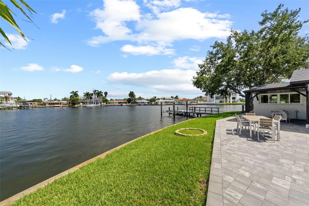 1514 SEA GULL DRIVE S St Petersburg, FL 33707