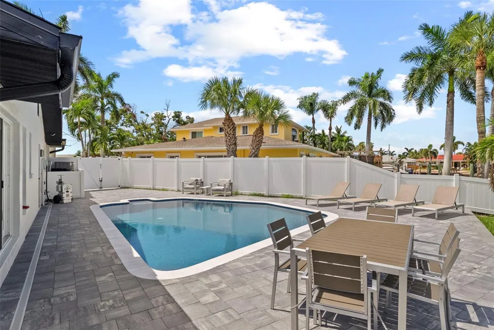 1514 SEA GULL DRIVE S St Petersburg, FL 33707