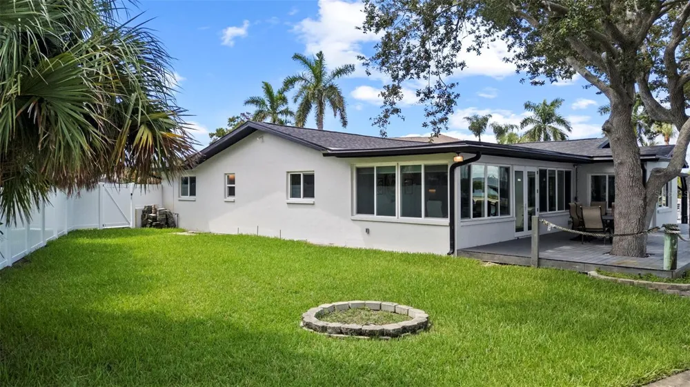 1514 SEA GULL DRIVE S St Petersburg, FL 33707