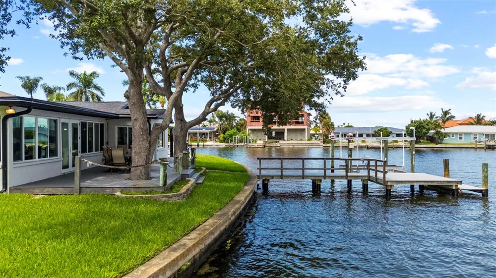 1514 SEA GULL DRIVE S St Petersburg, FL 33707