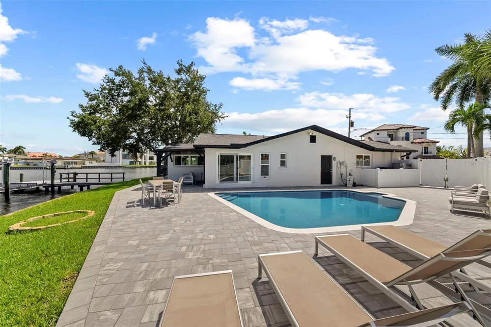 1514 SEA GULL DRIVE S St Petersburg, FL 33707
