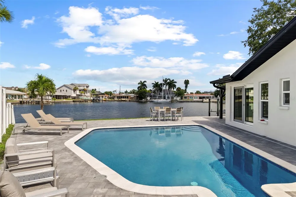 1514 SEA GULL DRIVE S St Petersburg, FL 33707
