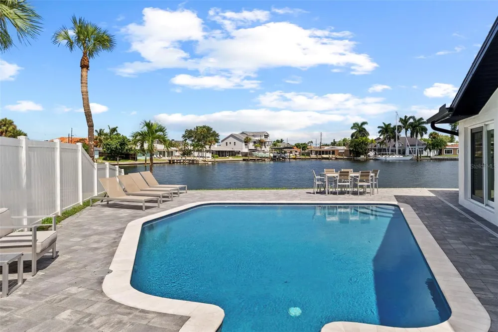 1514 SEA GULL DRIVE S St Petersburg, FL 33707