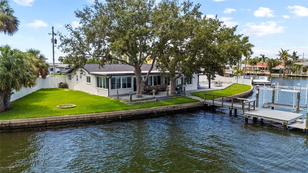 1514 SEA GULL DRIVE S St Petersburg, FL 33707