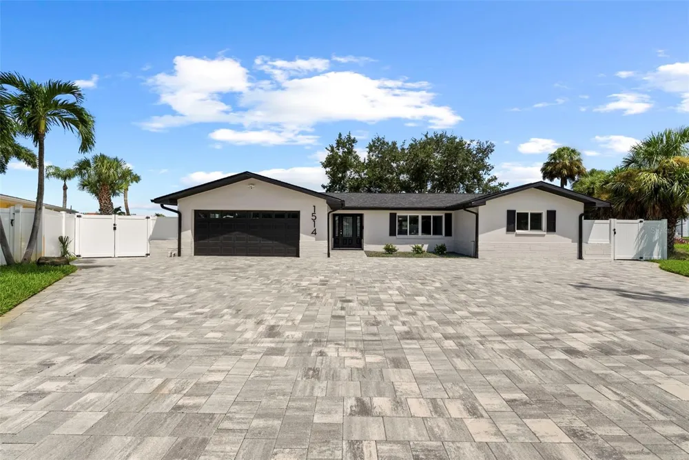 1514 SEA GULL DRIVE S St Petersburg, FL 33707
