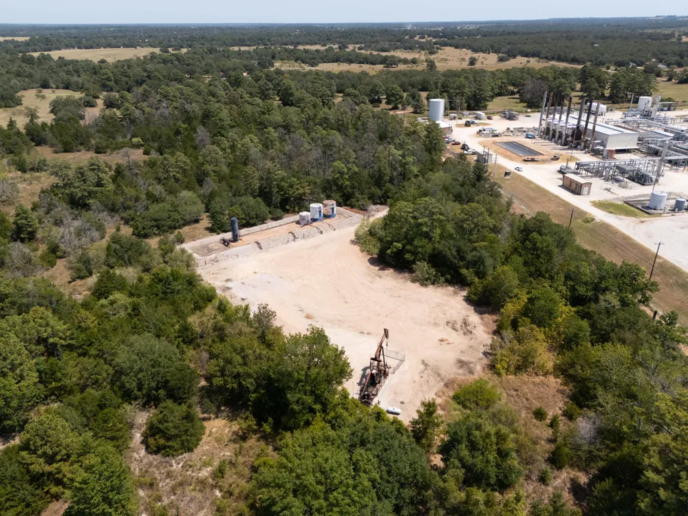 7604 US Highway 77 Highway La Grange, TX 78945