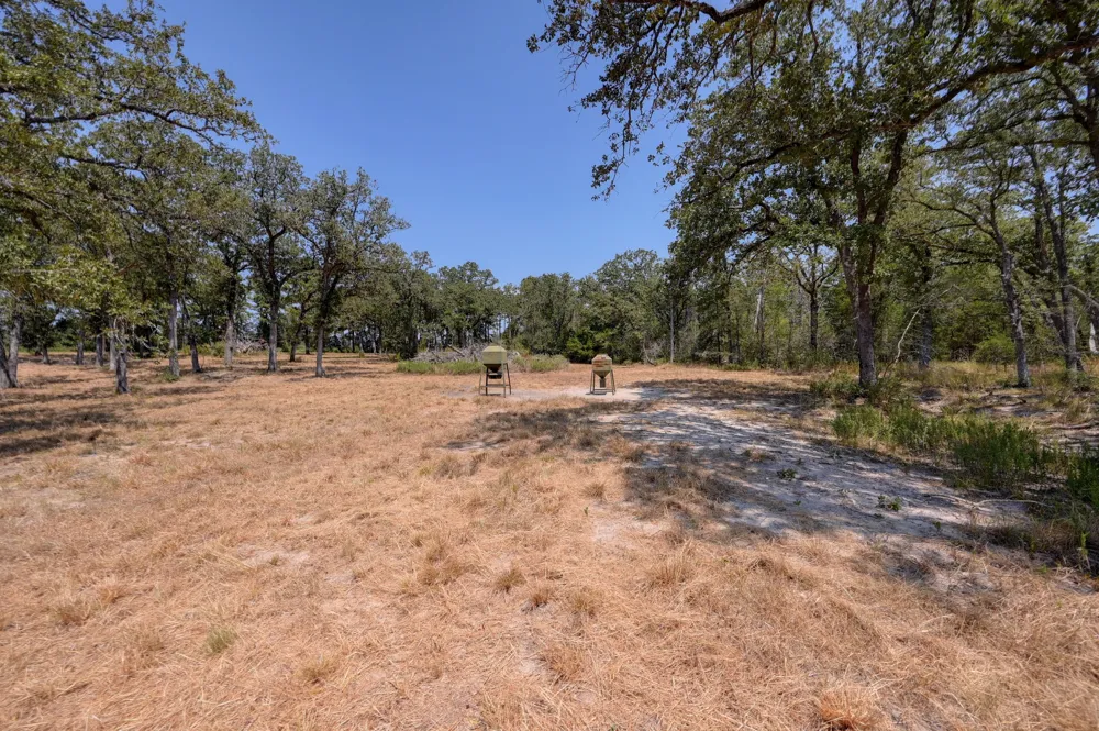 7604 US Highway 77 Highway La Grange, TX 78945