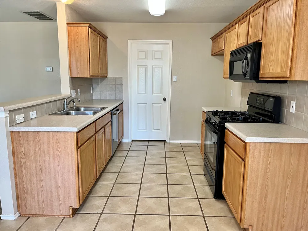 3716 Cap Rock Trail Round Rock, TX 78681