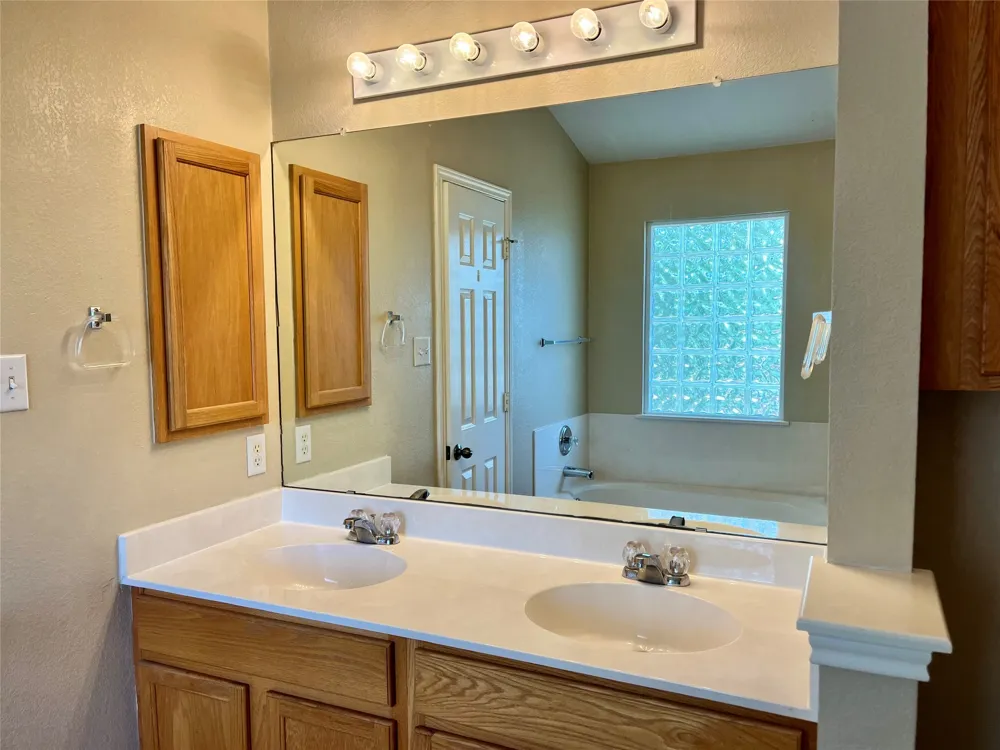 3716 Cap Rock Trail Round Rock, TX 78681