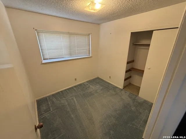 7514 VALLEY OAK ST Live Oak, TX 78233
