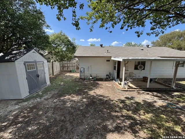 7514 VALLEY OAK ST Live Oak, TX 78233
