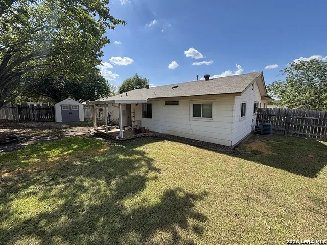 7514 VALLEY OAK ST Live Oak, TX 78233