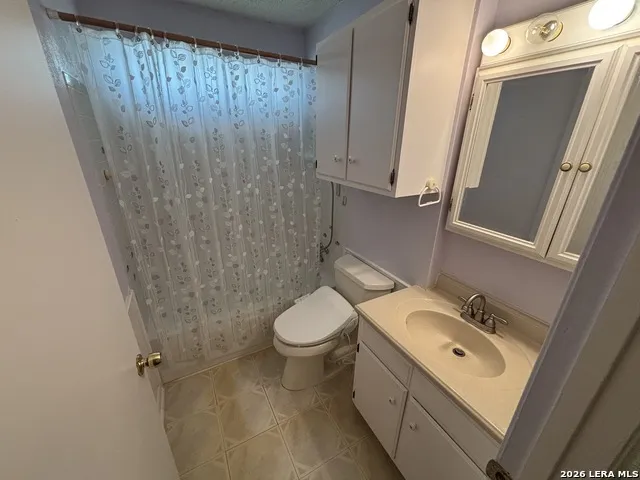 7514 VALLEY OAK ST Live Oak, TX 78233