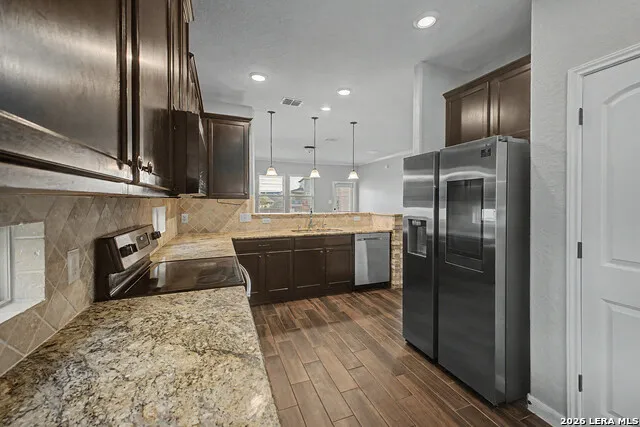 888 MAPLE DR New Braunfels, TX 78130