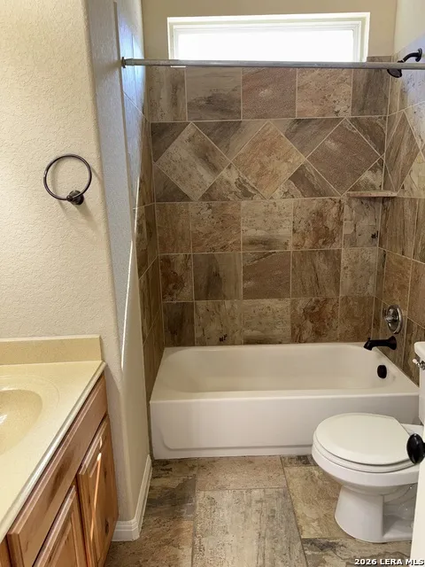 9827 Catell Boerne, TX 78006