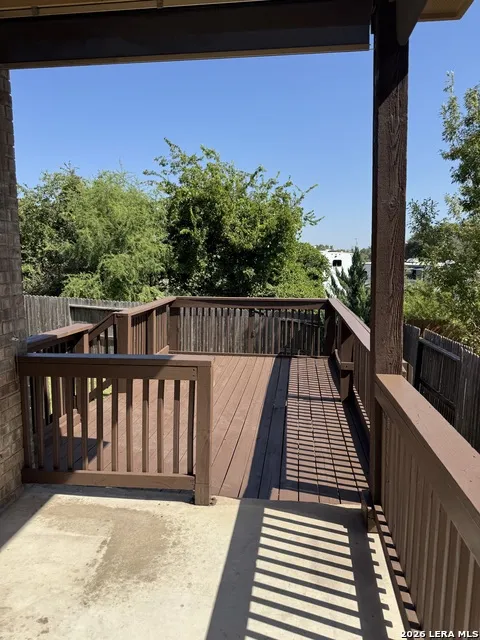 9827 Catell Boerne, TX 78006