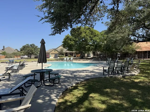 9827 Catell Boerne, TX 78006