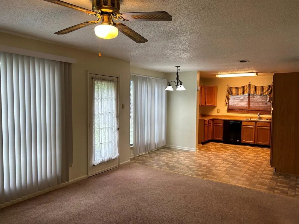 1225 Eaton Lane Grapevine, TX 76051