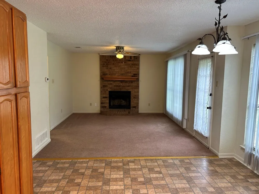 1225 Eaton Lane Grapevine, TX 76051