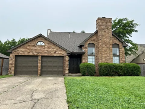1225 Eaton Lane