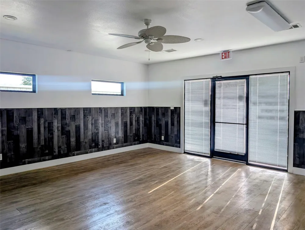 431 State Highway 342 Red Oak, TX 75154