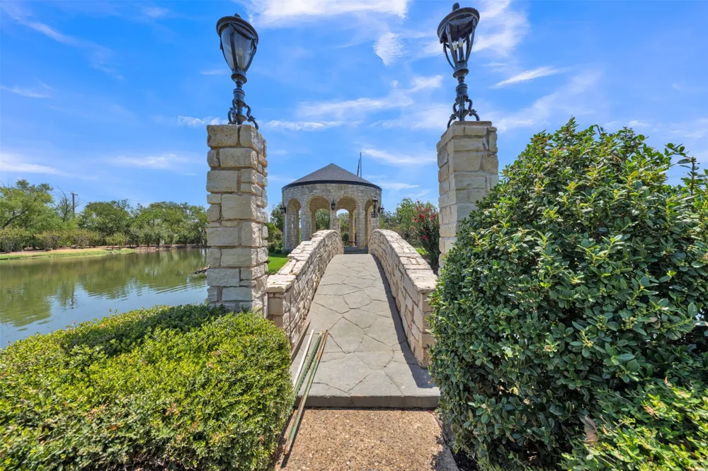 8801 Clay Hibbins Road Keller, TX 76248