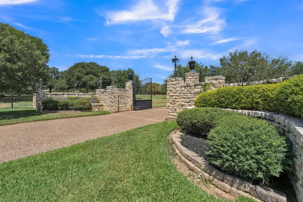 8801 Clay Hibbins Road Keller, TX 76248