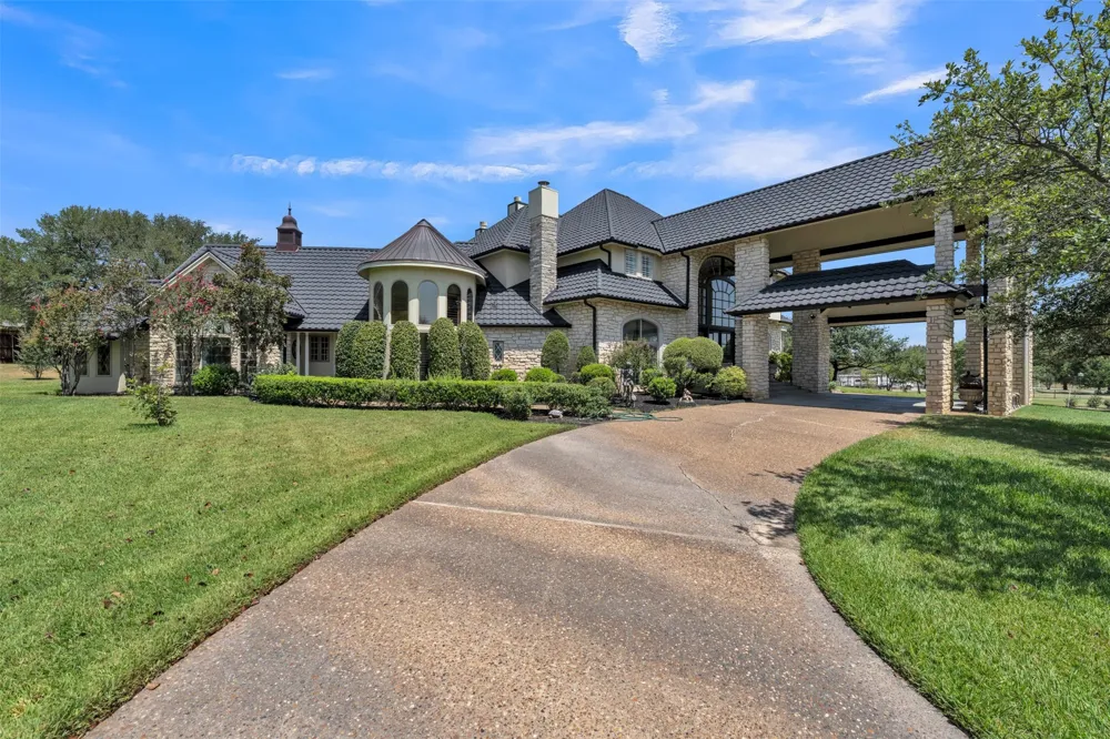 8801 Clay Hibbins Road Keller, TX 76248