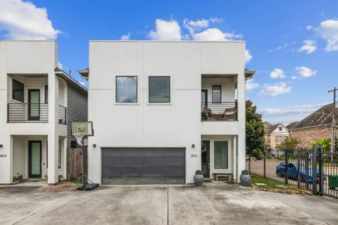 3802 Summa Place