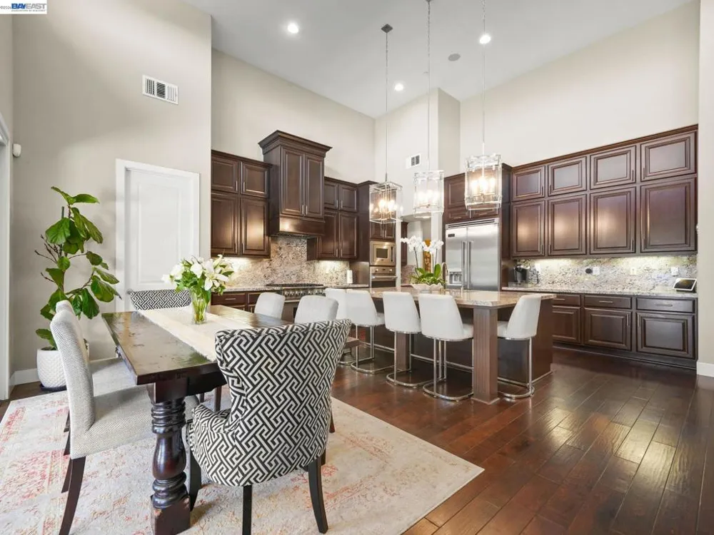 65 Stonebrae Rd Hayward, CA 94542