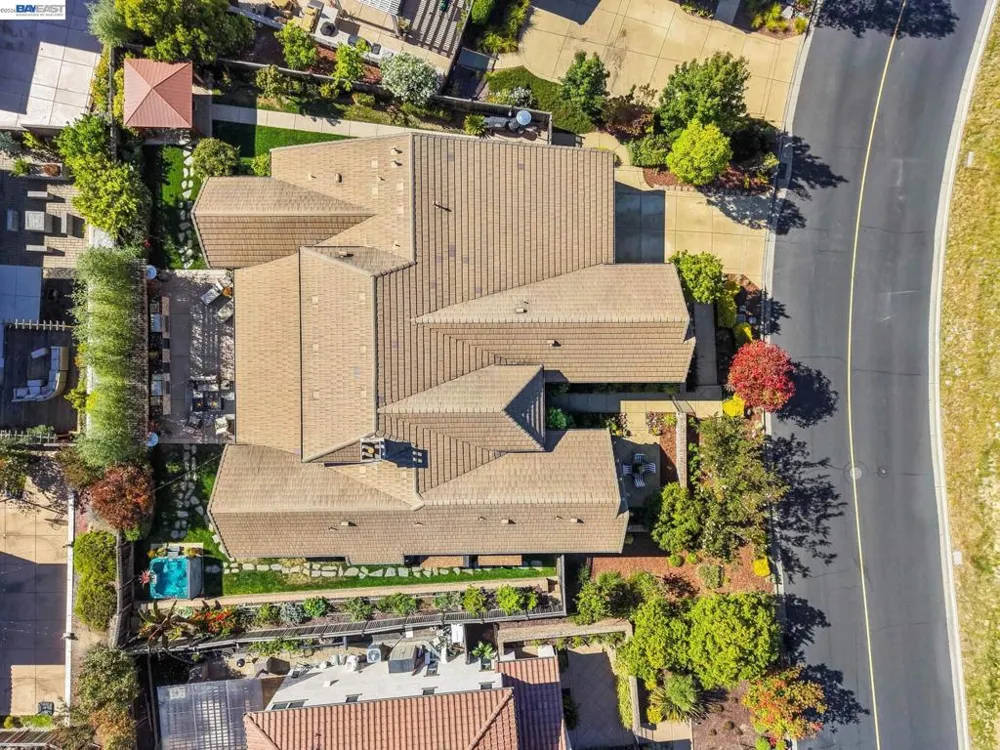 65 Stonebrae Rd Hayward, CA 94542