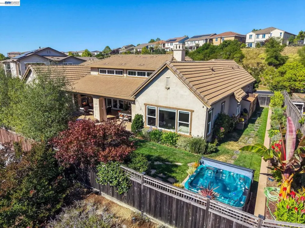 65 Stonebrae Rd Hayward, CA 94542