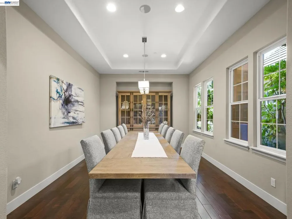 65 Stonebrae Rd Hayward, CA 94542