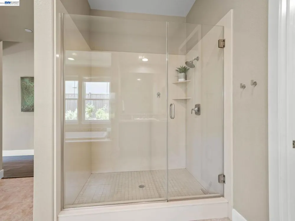 65 Stonebrae Rd Hayward, CA 94542