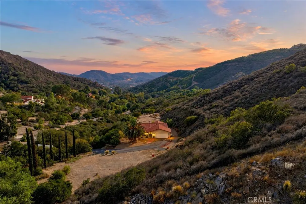 45251 La Cruz Dr Temecula, CA 92590