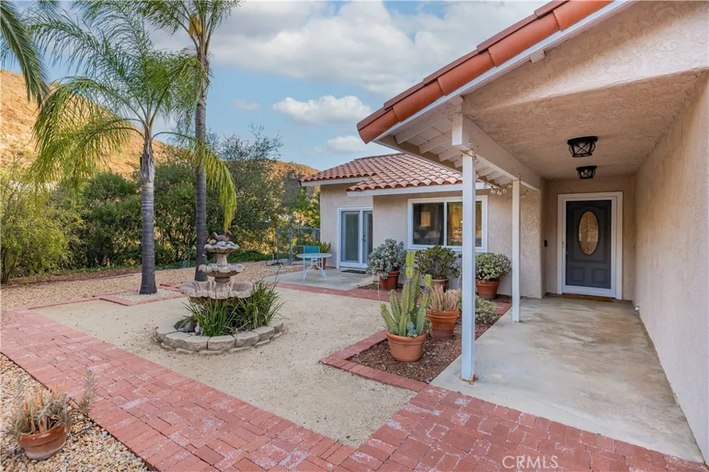 45251 La Cruz Dr Temecula, CA 92590