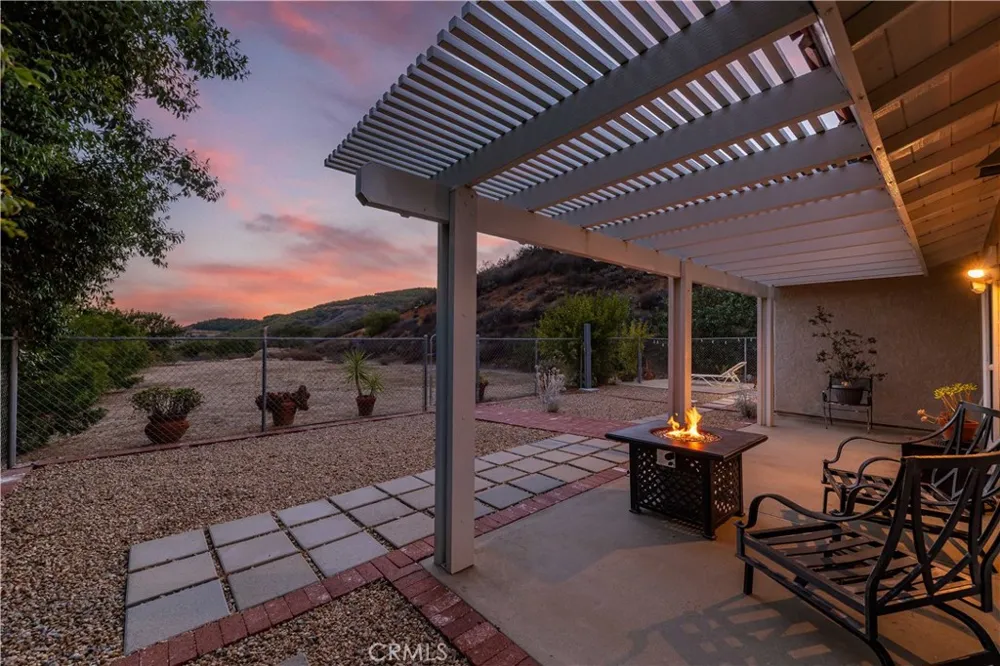 45251 La Cruz Dr Temecula, CA 92590