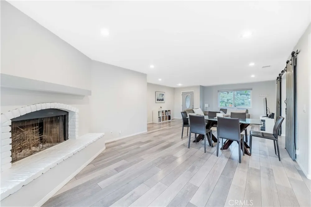 45251 La Cruz Dr Temecula, CA 92590