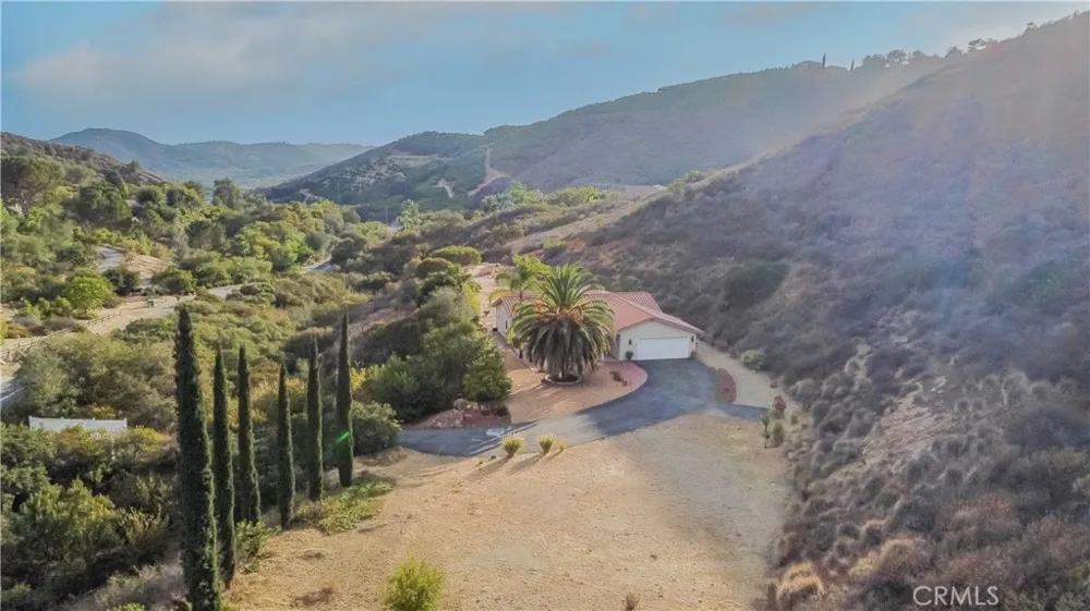 45251 La Cruz Dr Temecula, CA 92590