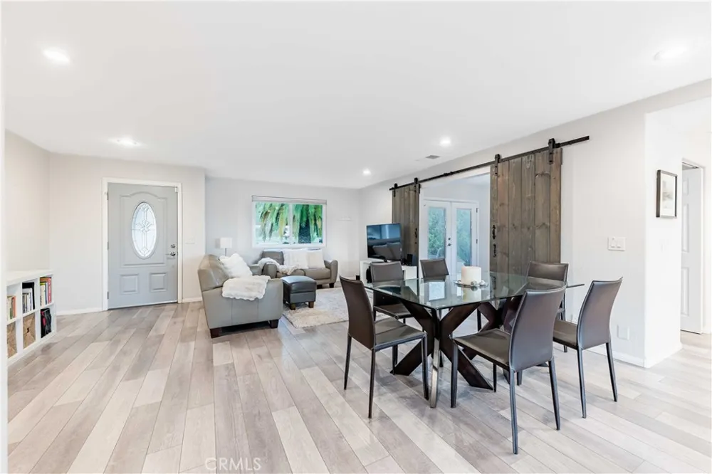 45251 La Cruz Dr Temecula, CA 92590