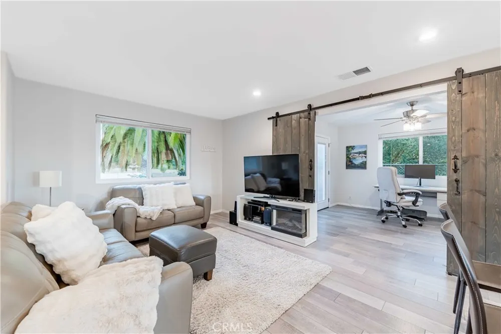 45251 La Cruz Dr Temecula, CA 92590
