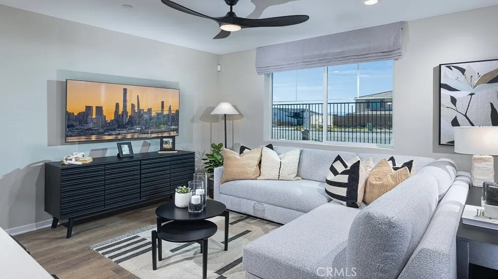 33250 Opal Glass Drive French Valley, CA 92596