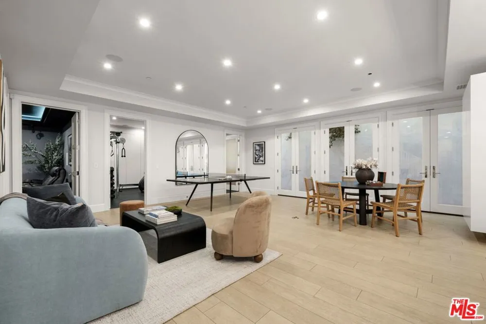 448 21st Street Santa Monica, CA 90402