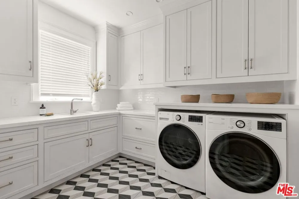 448 21st Street Santa Monica, CA 90402