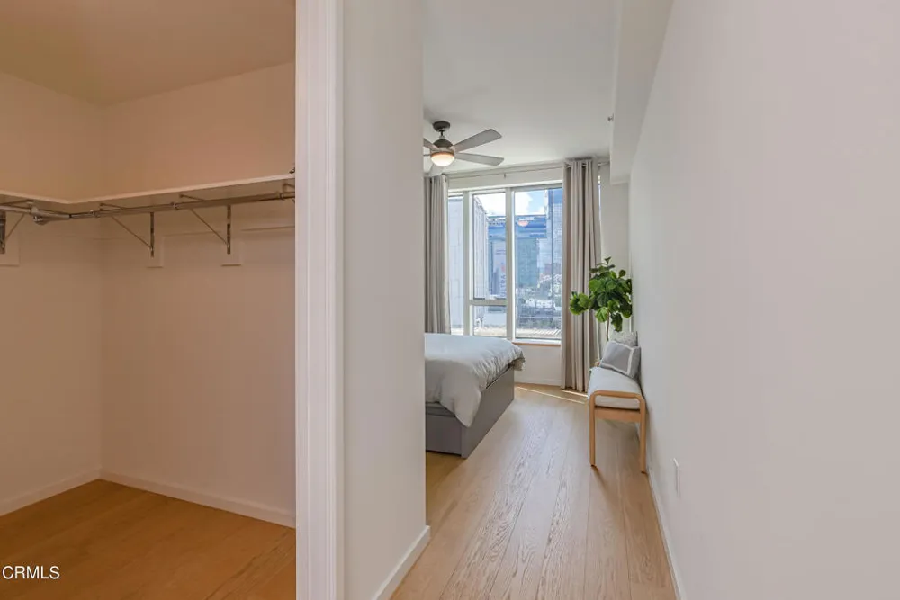 889 Francisco Street #802 Los Angeles, CA 90017