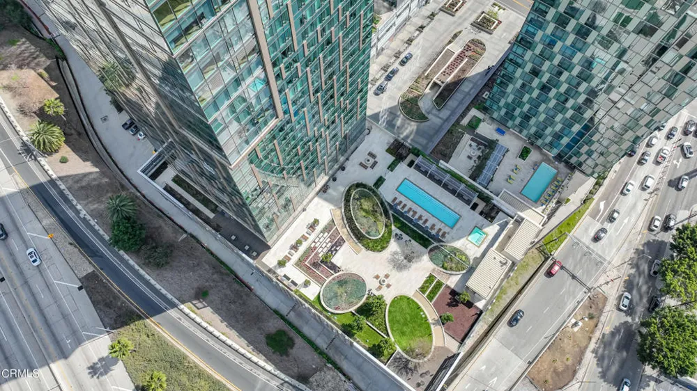 889 Francisco Street #802 Los Angeles, CA 90017
