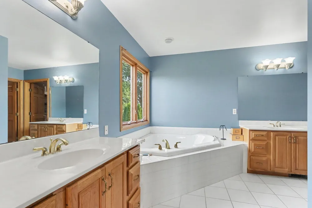 6799 E Rs Avenue E Scotts, MI 49088