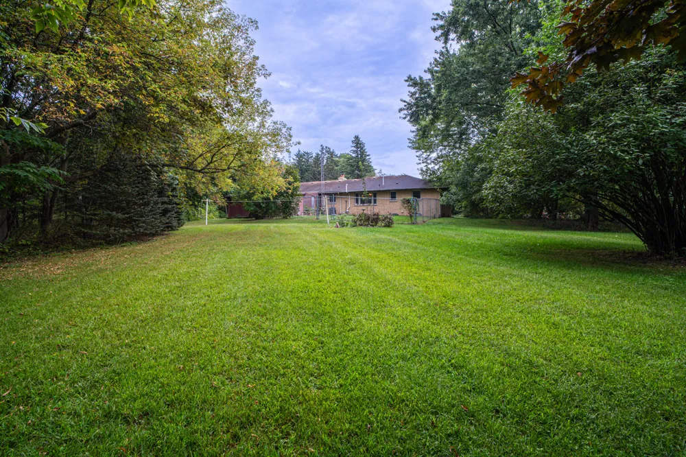 7963 Gull Road Richland, MI 49083