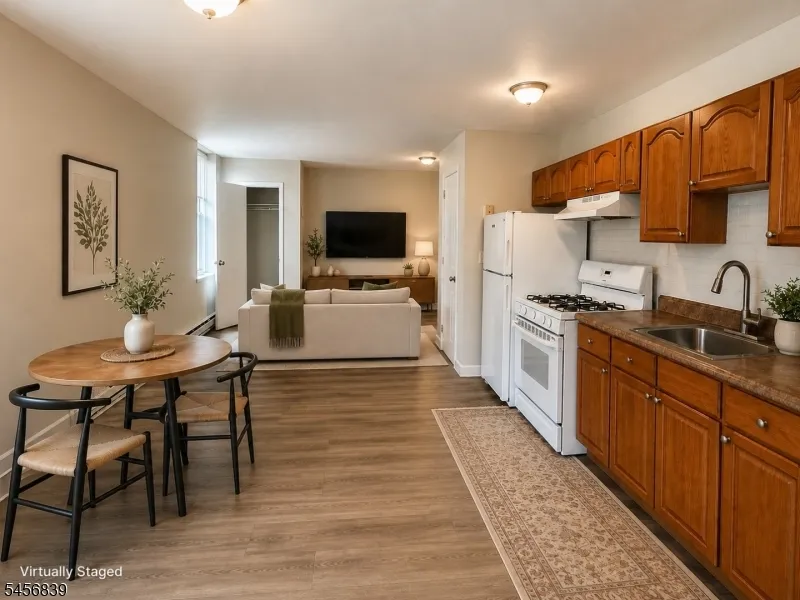 39 Glenridge Ave #2 Unit 2 Montclair, NJ 07042