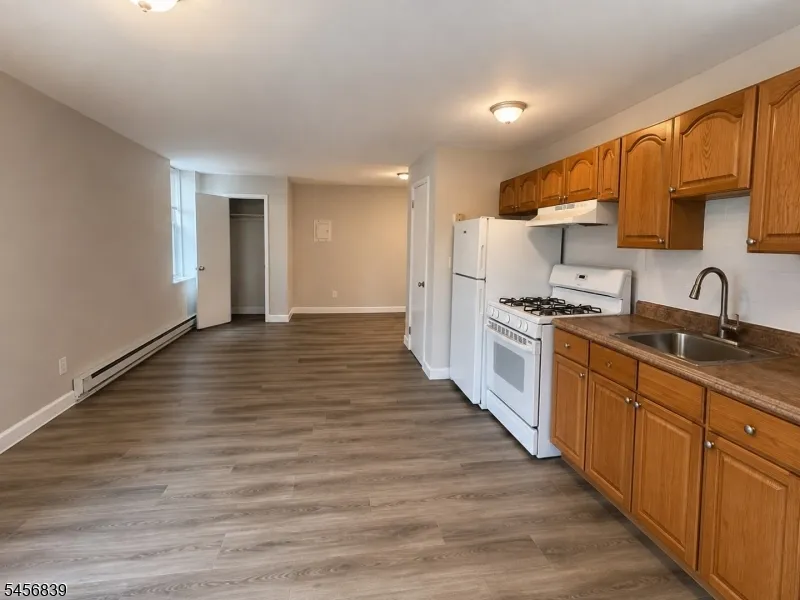 39 Glenridge Ave #2 Unit 2 Montclair, NJ 07042